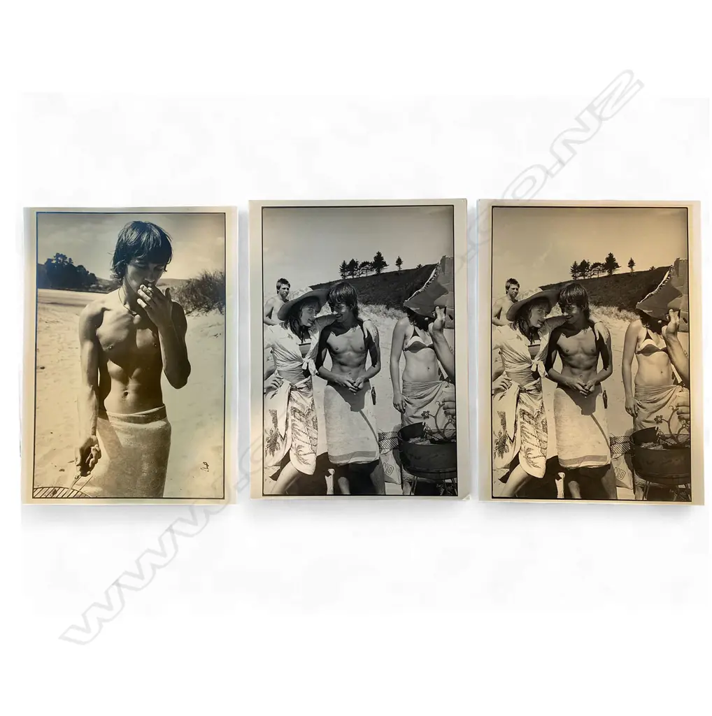 Unidentified photographer ‘Young people on beach’, Image 1++